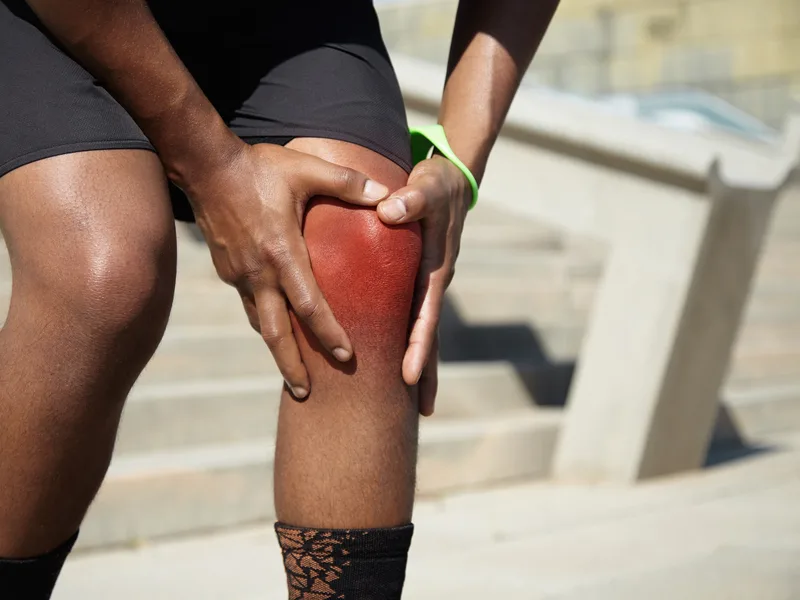Carlisle Spine And Wellness treating knee pain in Carlisle